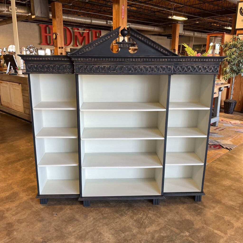 Vintage Painted Bookcase 67x63x15