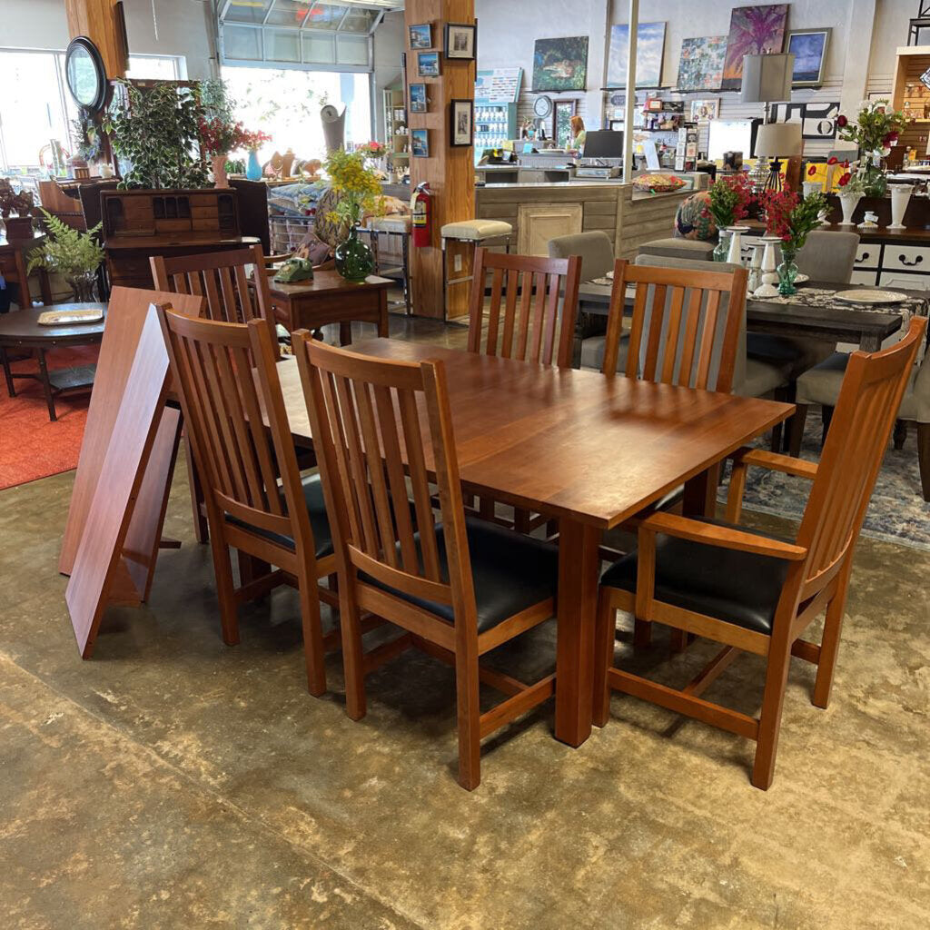 Crate & Barrel Cherry Table w/ 2 Leaves & 6 Chairs- Leather Seat