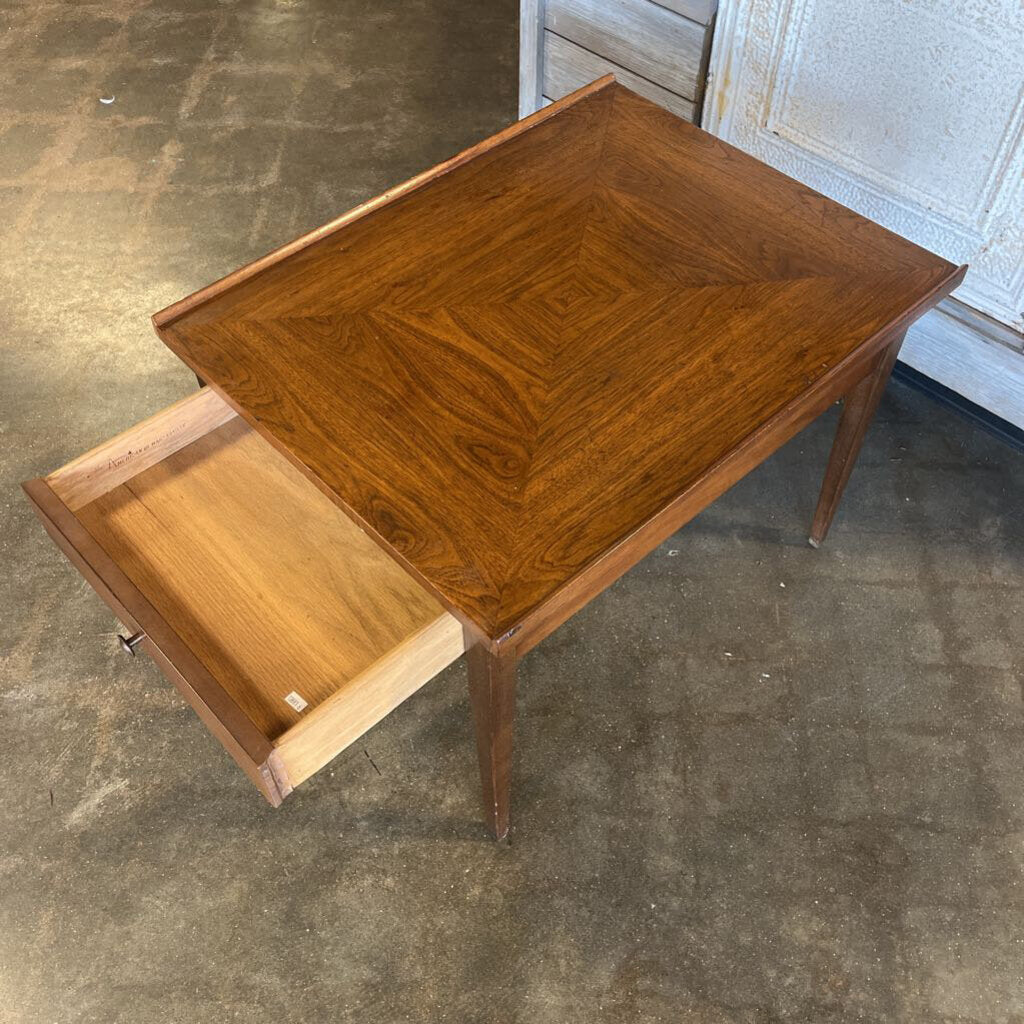 MCM End Table 21.25 X 27.5 X 21
