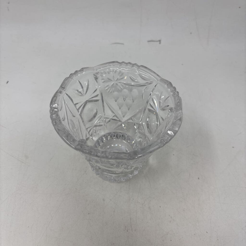Floral/Grape Design Crystal Bowl