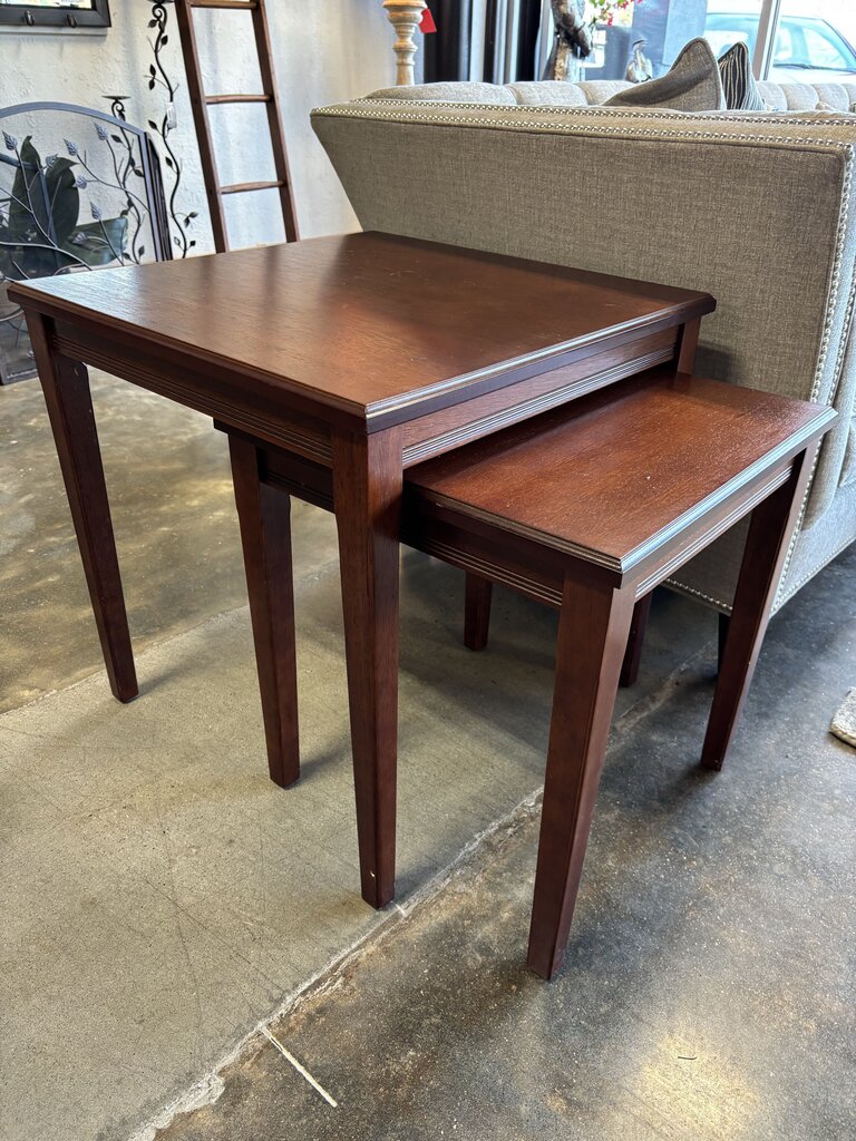 Nesting Tables Pair
