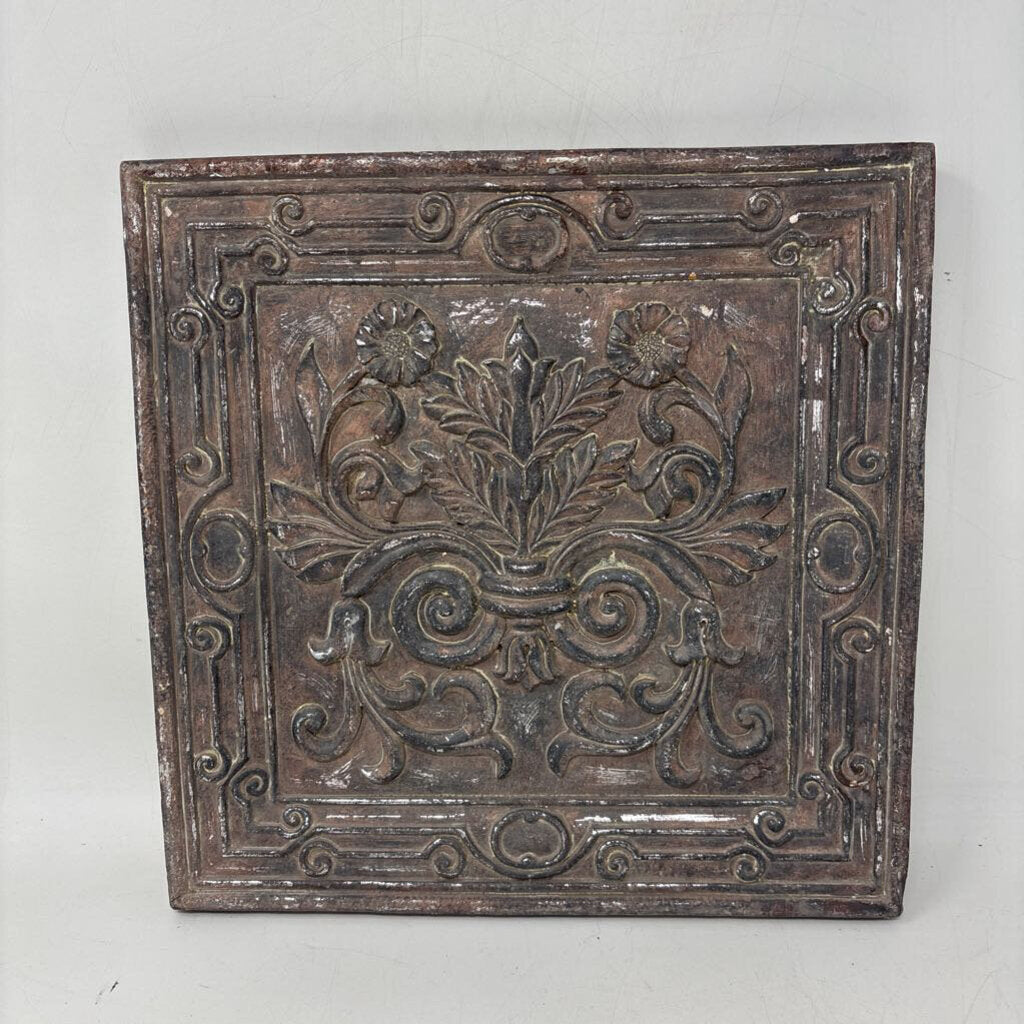 Flower/Leaf Wall Plaque