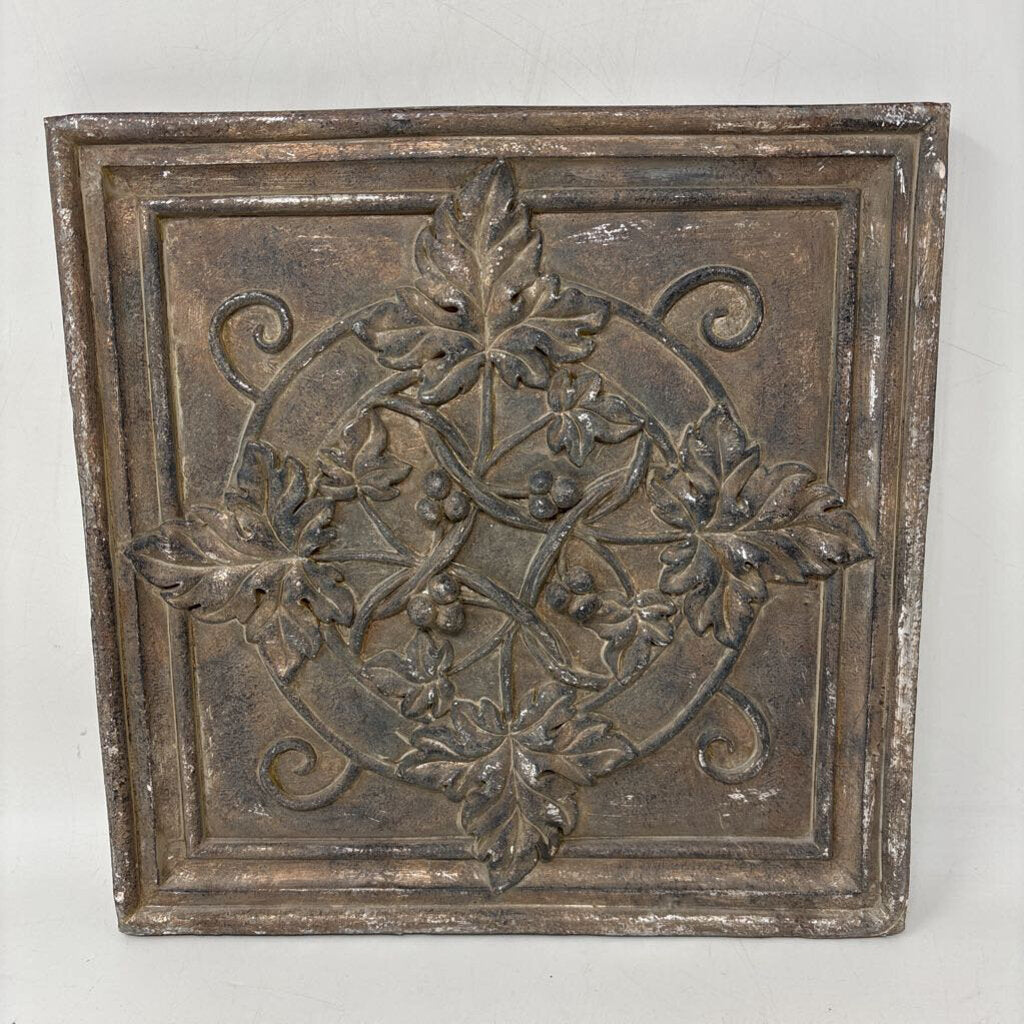 Flower/Leaf Wall Plaque