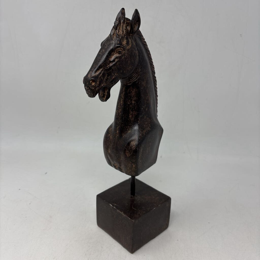 Horse Head Sculpture