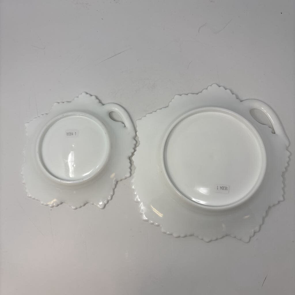 Set 2 Leaf White Ceramic Catchalls