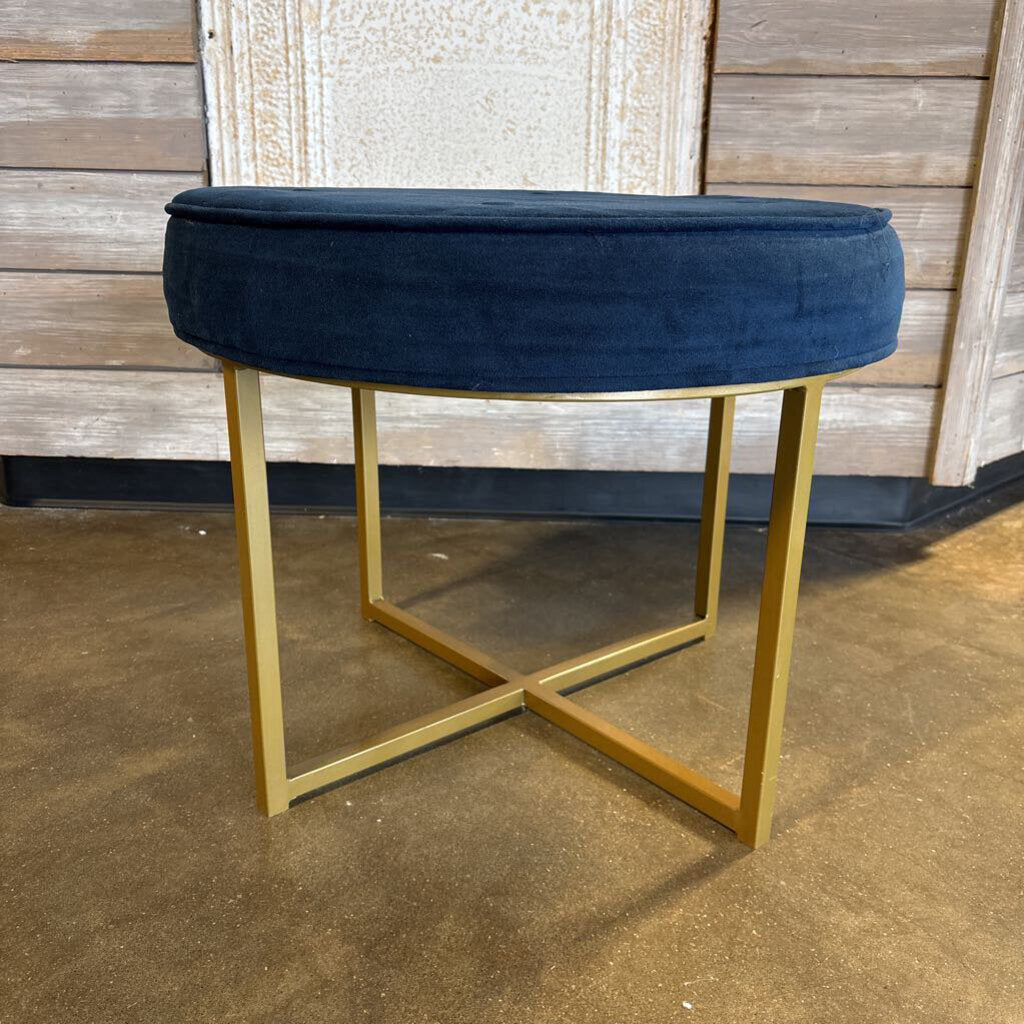 Round Velvet Button Ottoman/Bench 22"R 18"H