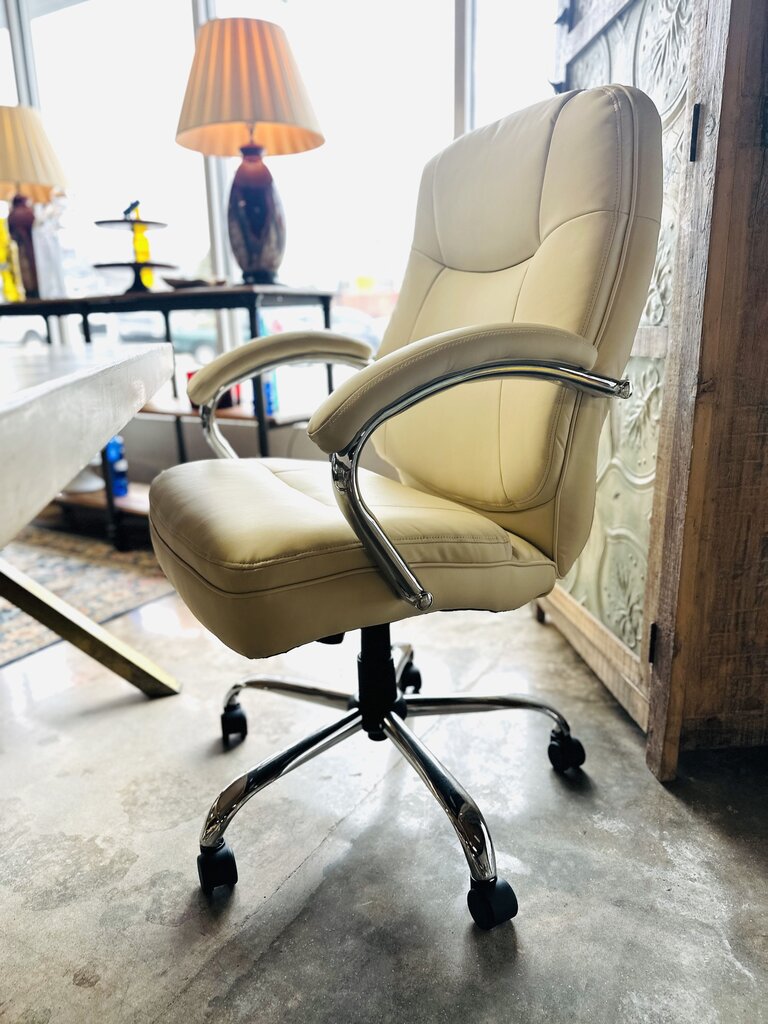 Performance Vinyl Office Chair on Casters