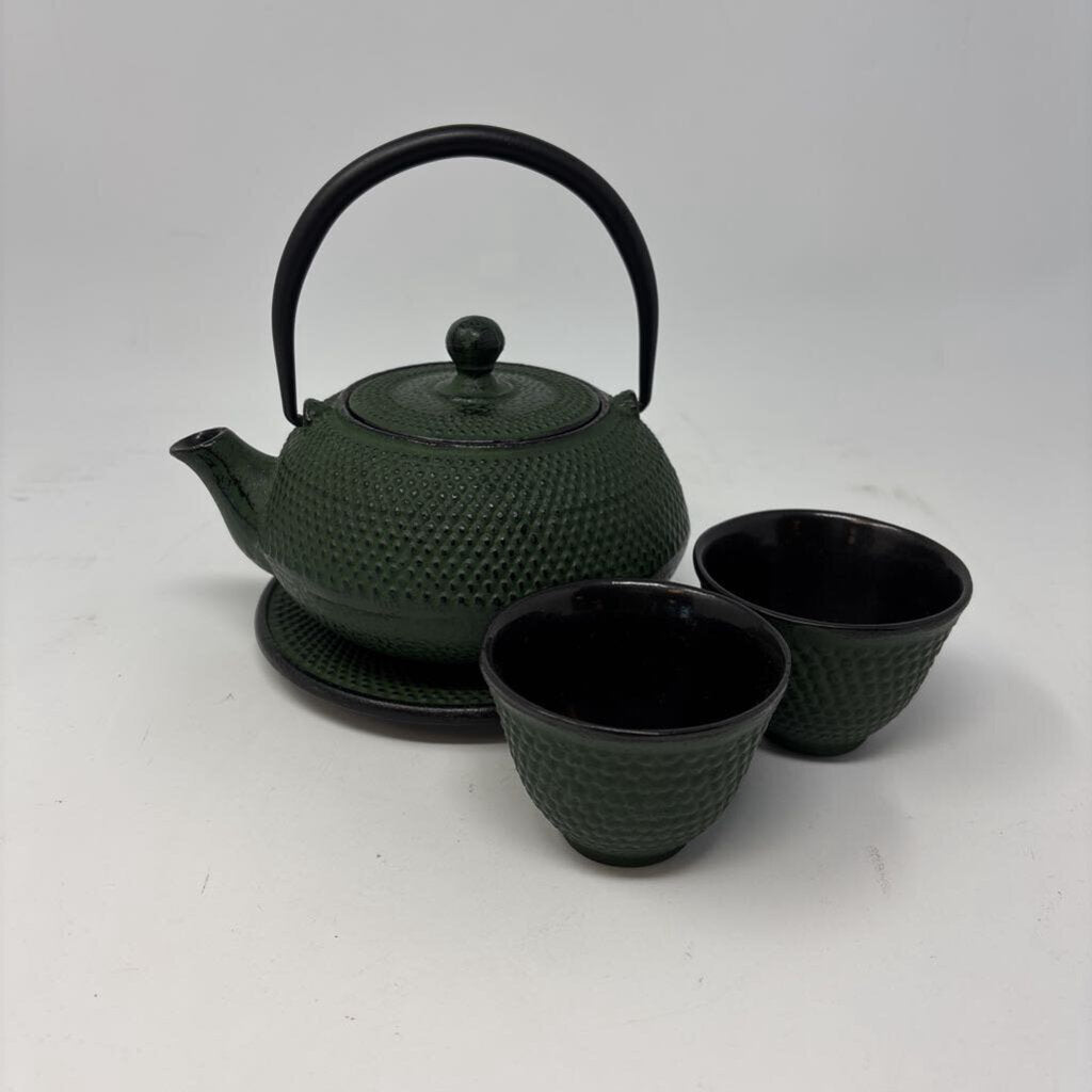 Cast Iron Japanese Teapot and Cups