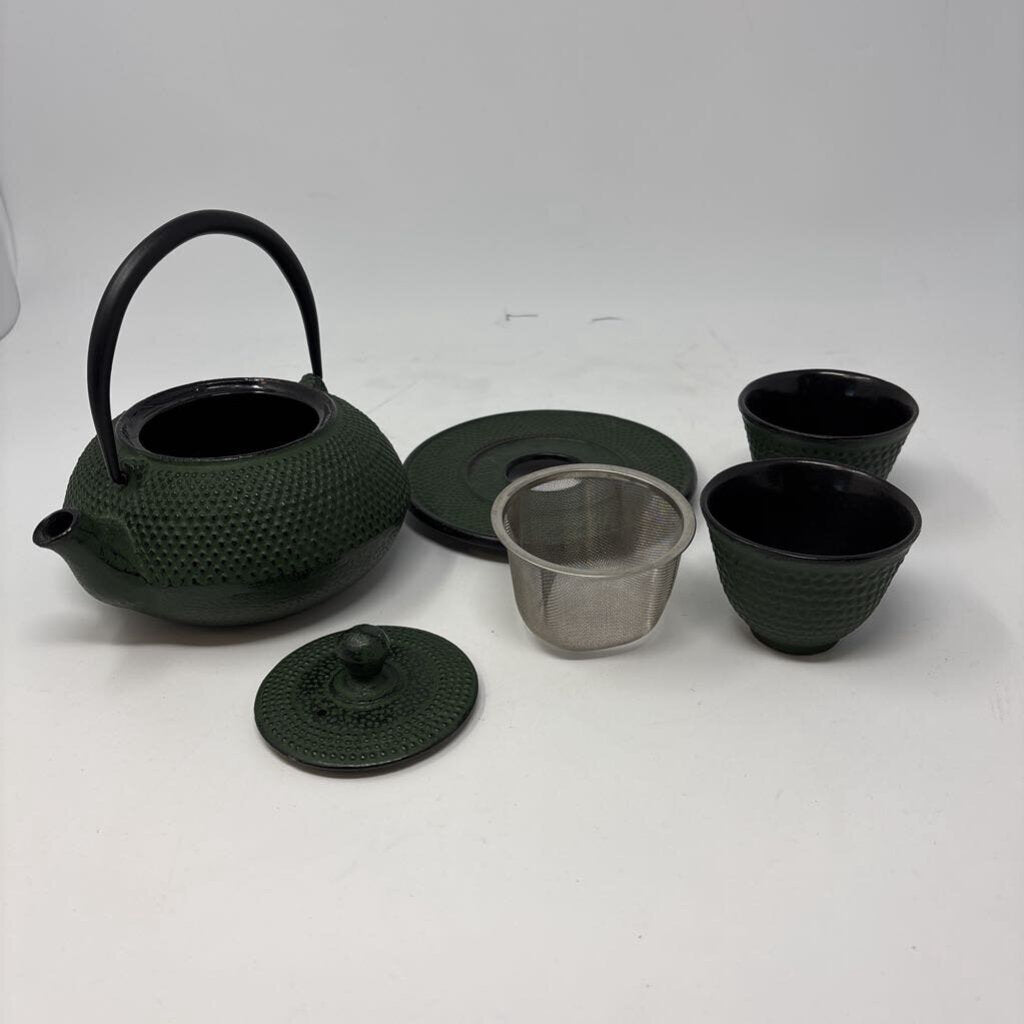 Cast Iron Japanese Teapot and Cups