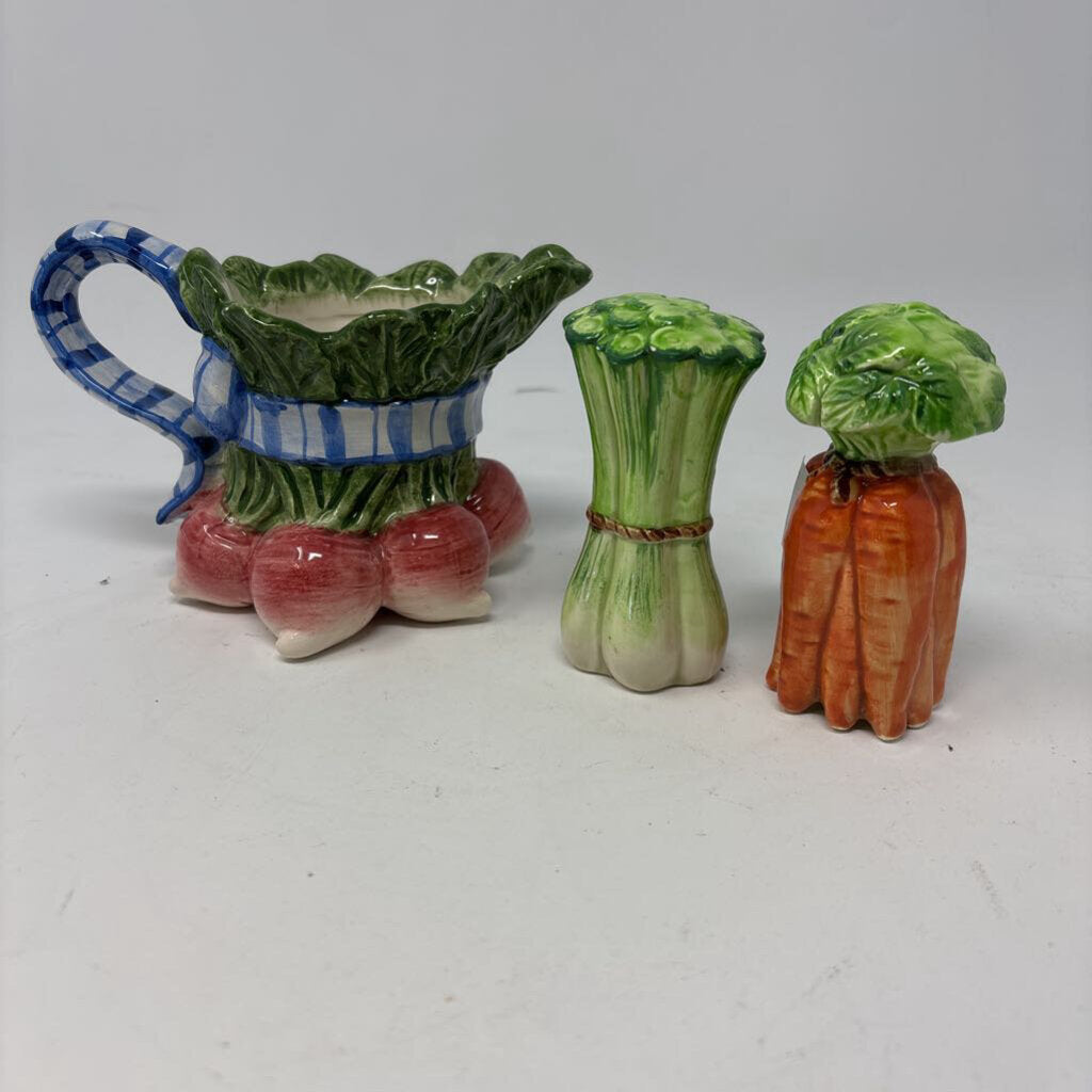 Set 3 Veggie Creamer Salt & Pepper
