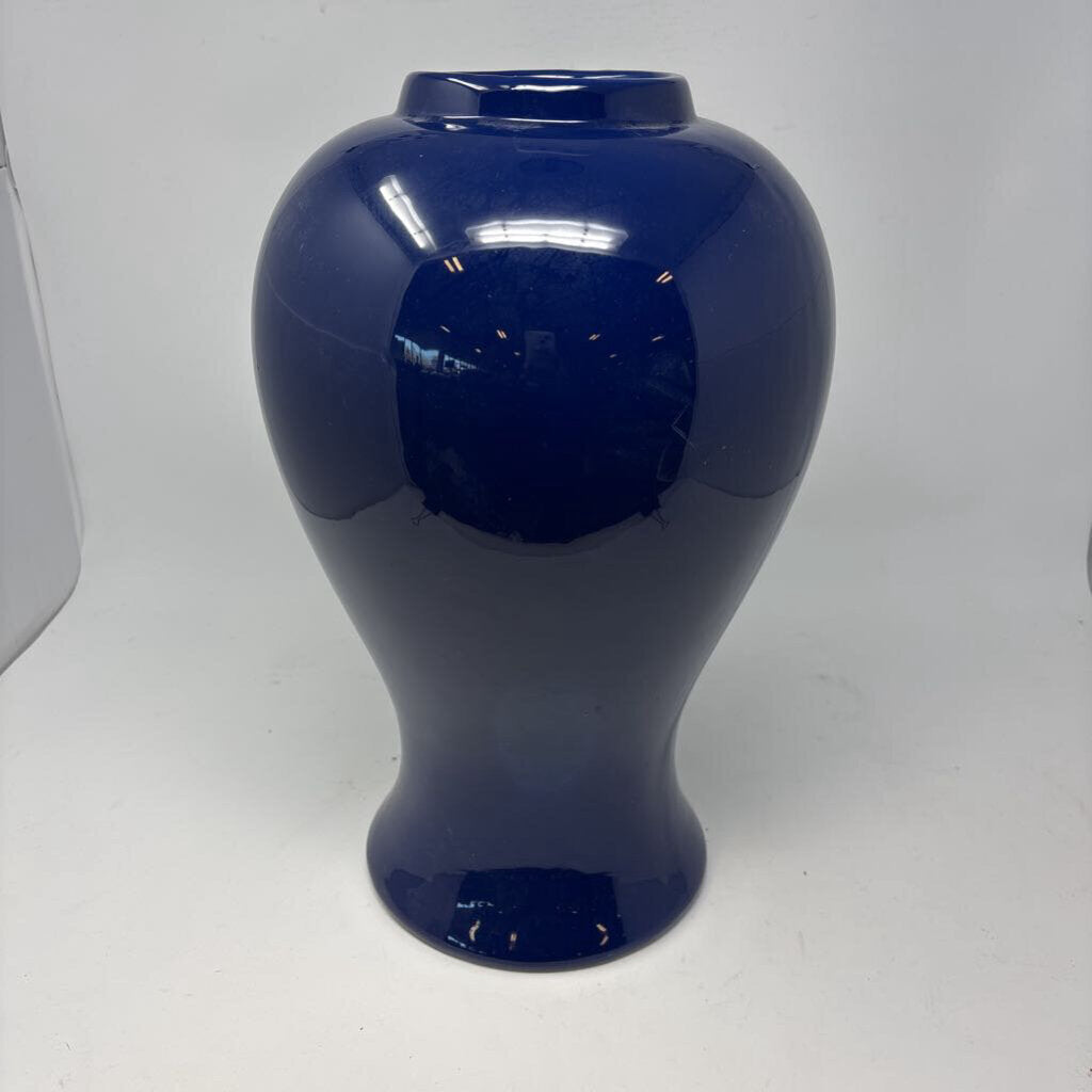 Large Blue Blue Vessel