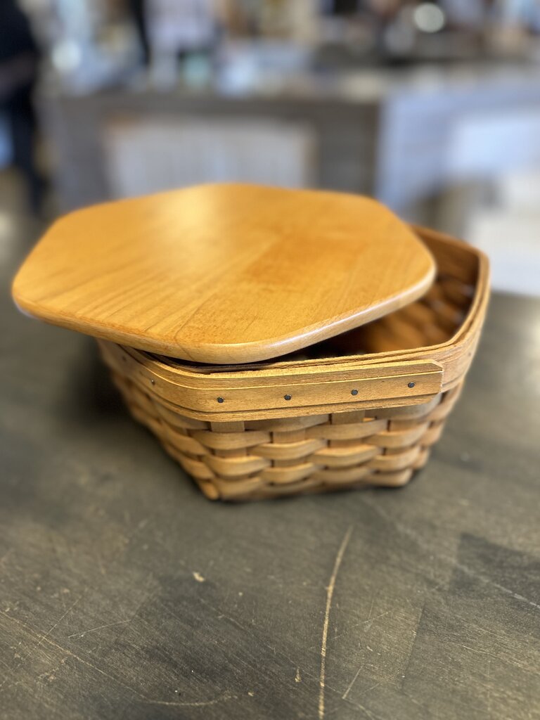 Longaberger Basket 10" Round BDC 1997