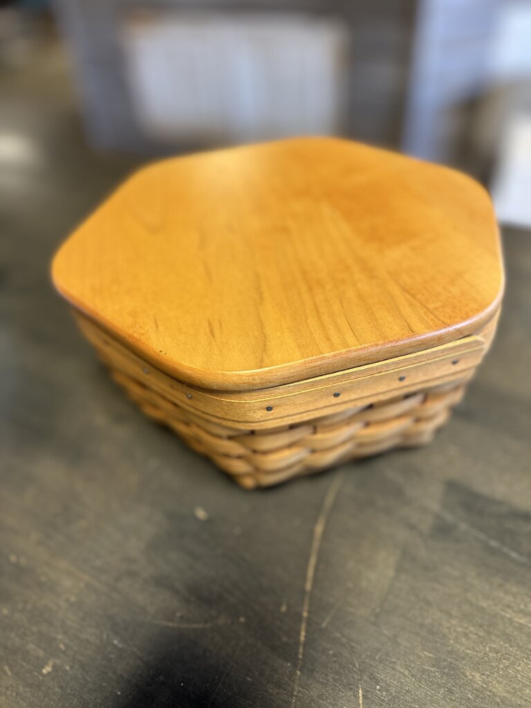 Longaberger Basket 10" Round BDC 1997