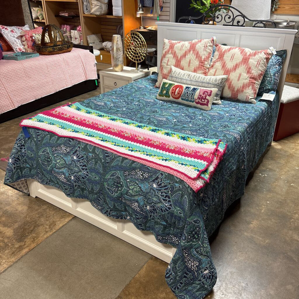 Full White Panelled & Slats Bed