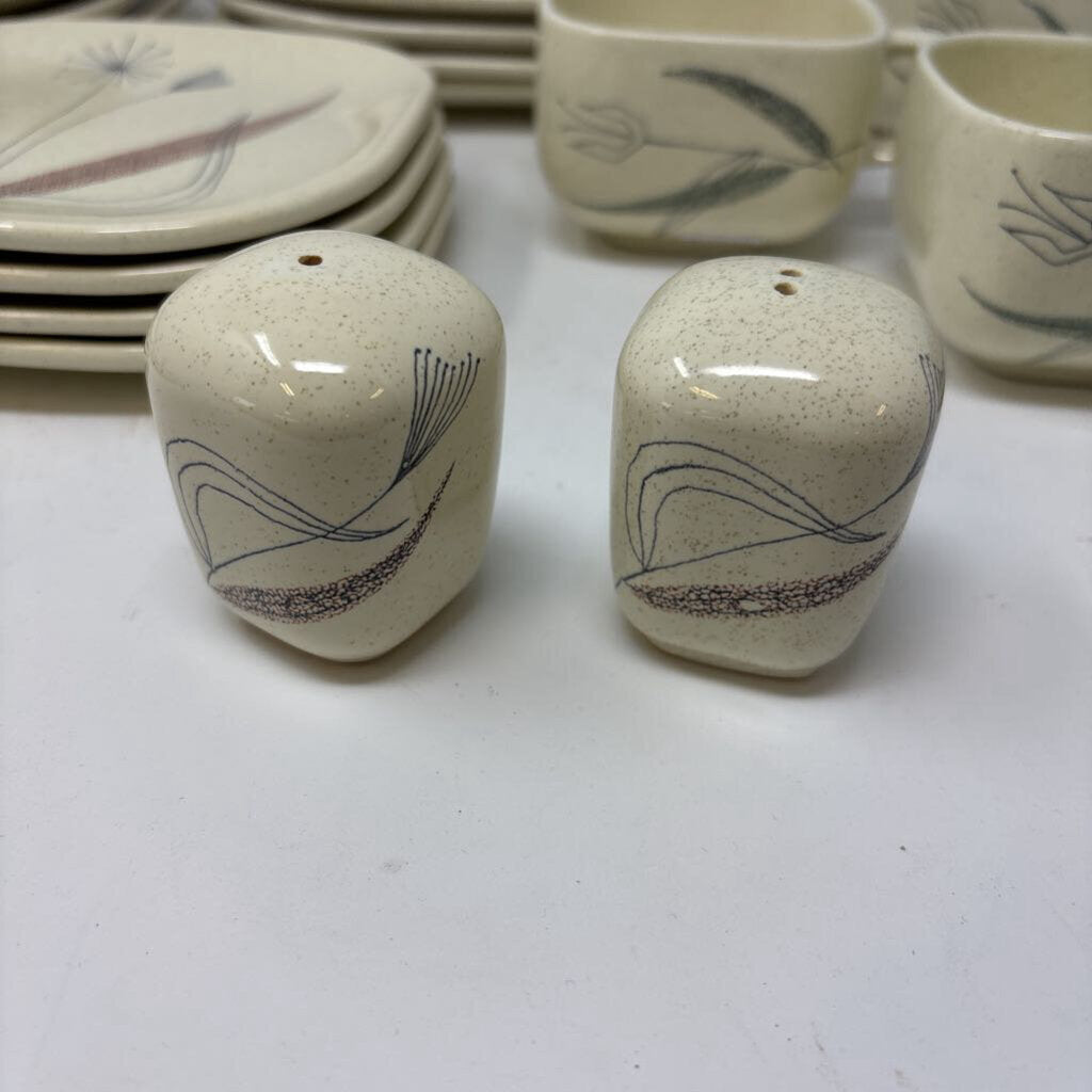 25 Piece Dinner & Salad Set for 4