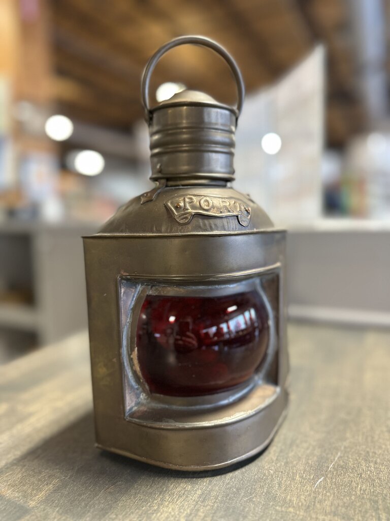 Caboose Hand Lighted Lantern