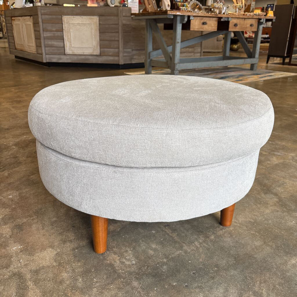 Round Fabric Ottoman/Coffee Table 32"R