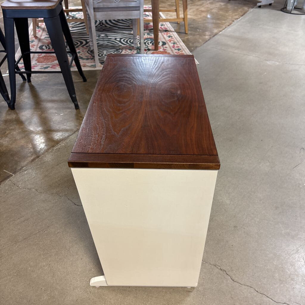 Painted Bench with Lift Top 28.25 X 14 X 22.5