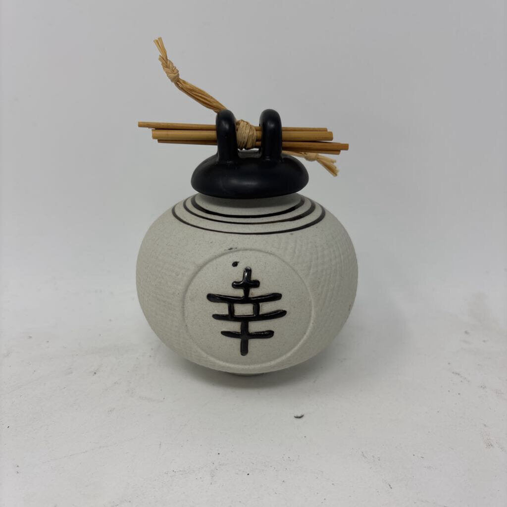 Chinese Good Fortune Wishing Ceramic Pot