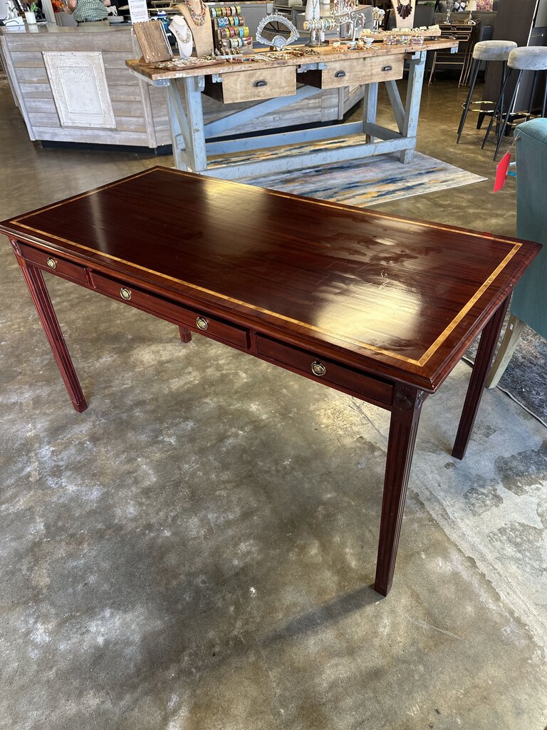 Fully Finished Desk With 3 Drawers