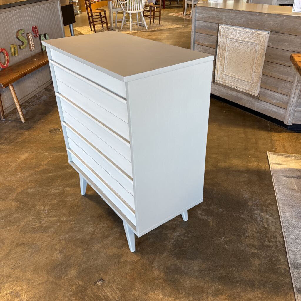 Painted MCM 4 Drawer Dresser 33.75 X 18 X 40