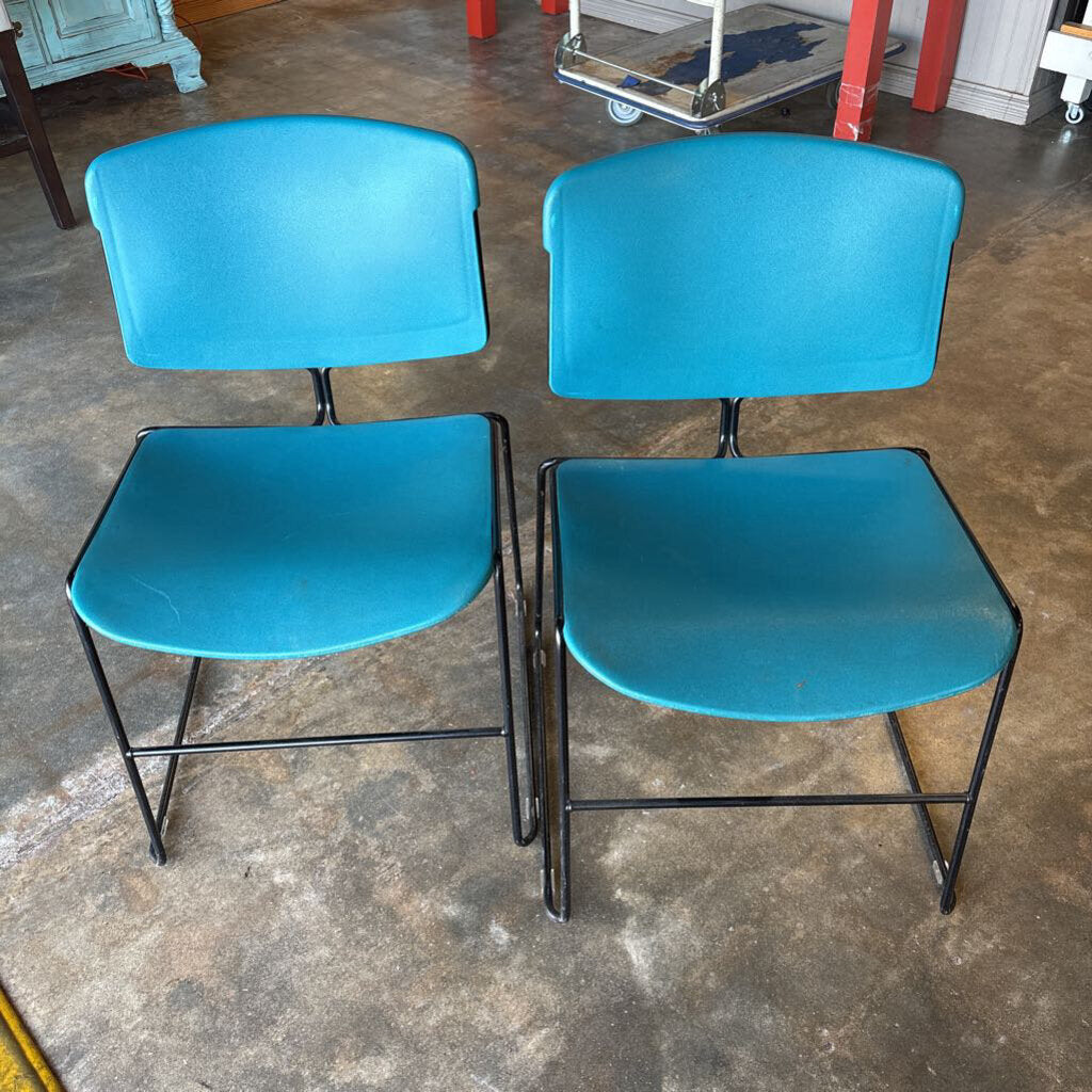 Max-Stacker MCM Chairs Set 2