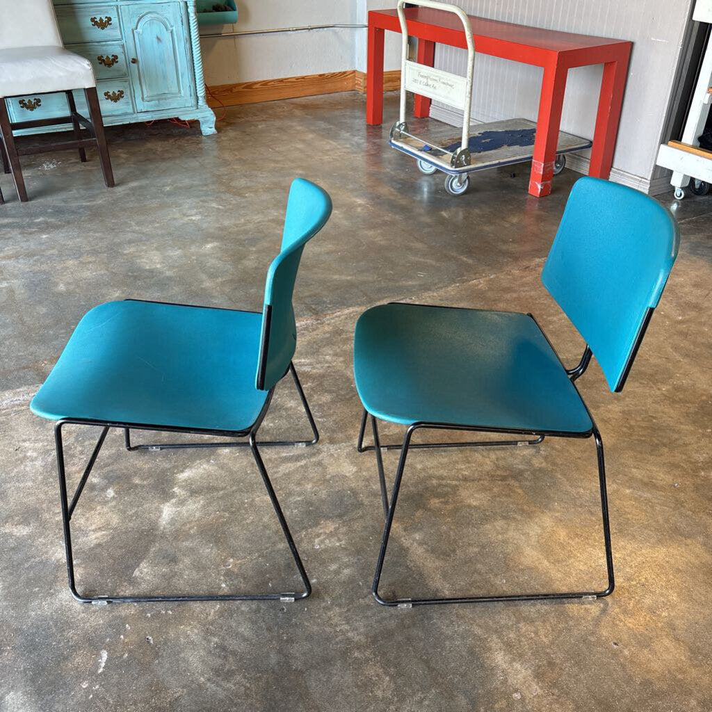 Max-Stacker MCM Chairs Set 2