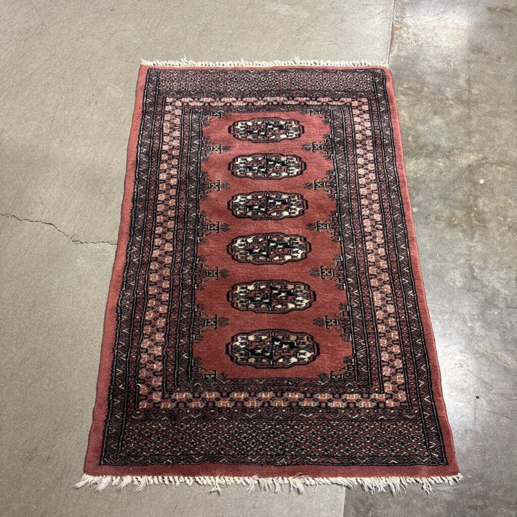 Fringed Geometric Rug 4' X 2.8'
