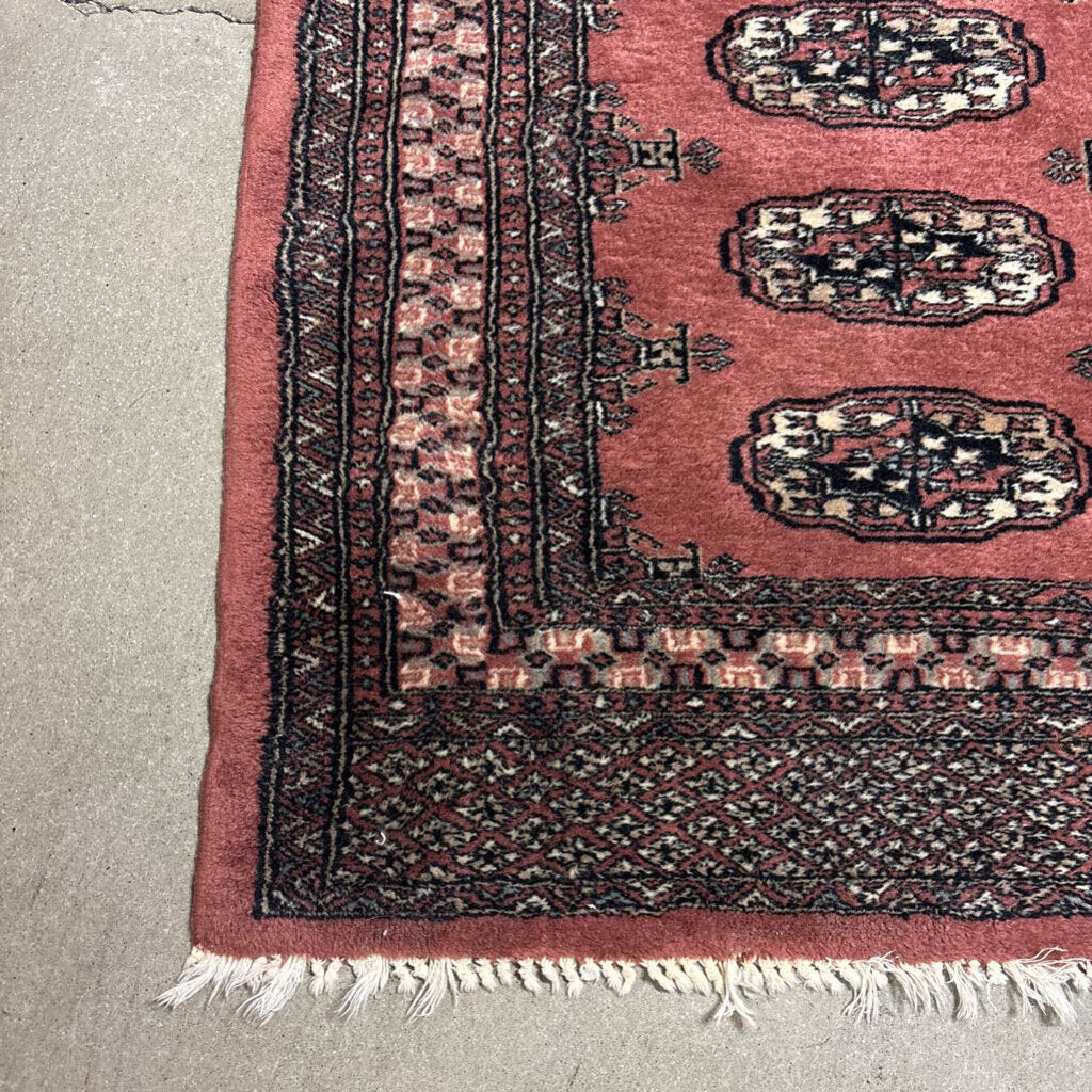 Fringed Geometric Rug 4' X 2.8'