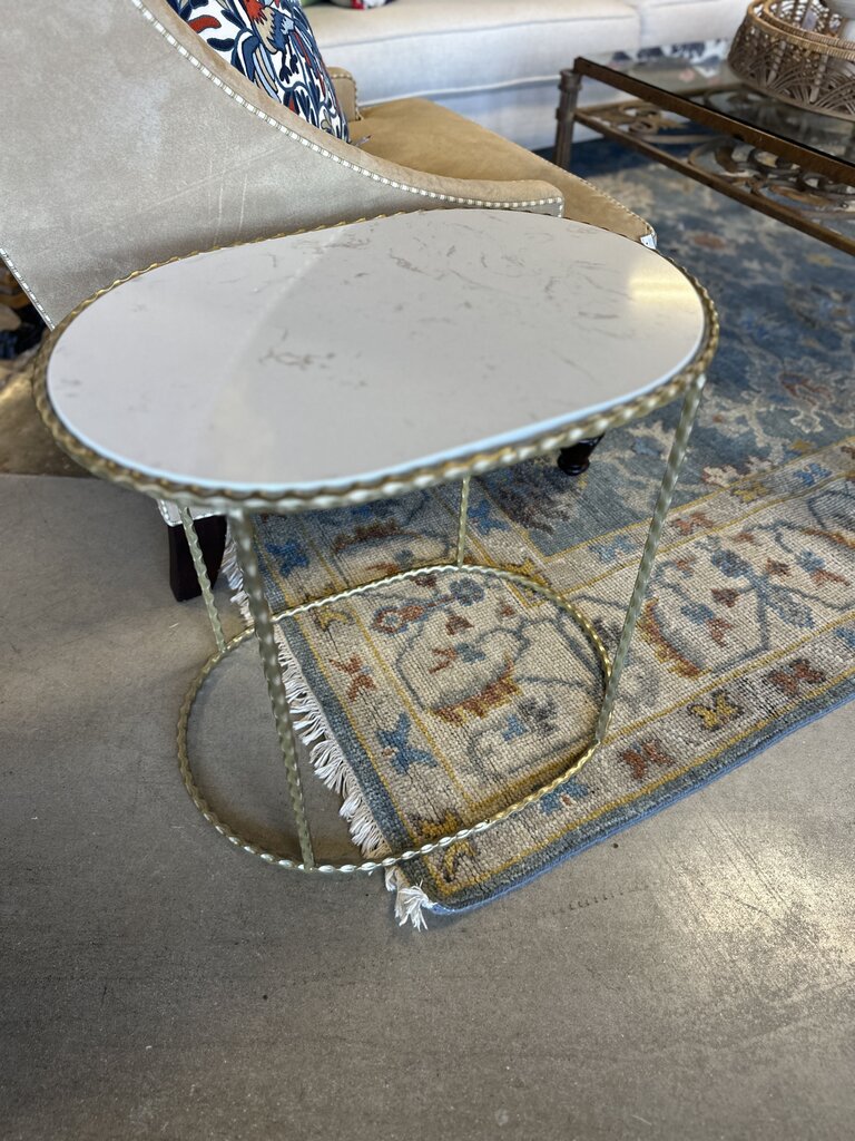 Oval Large Marble Gold Twist Accent