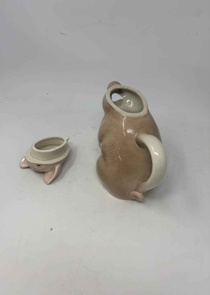 Pig Pitcher