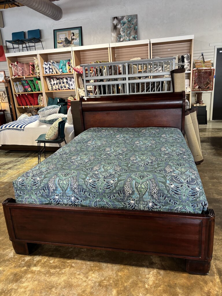 Complete Solid Wood Queen Bed