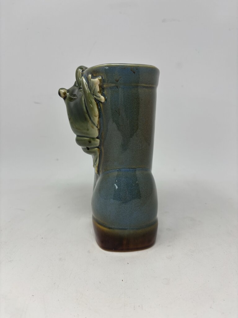 Rainboot with Frogs Planter