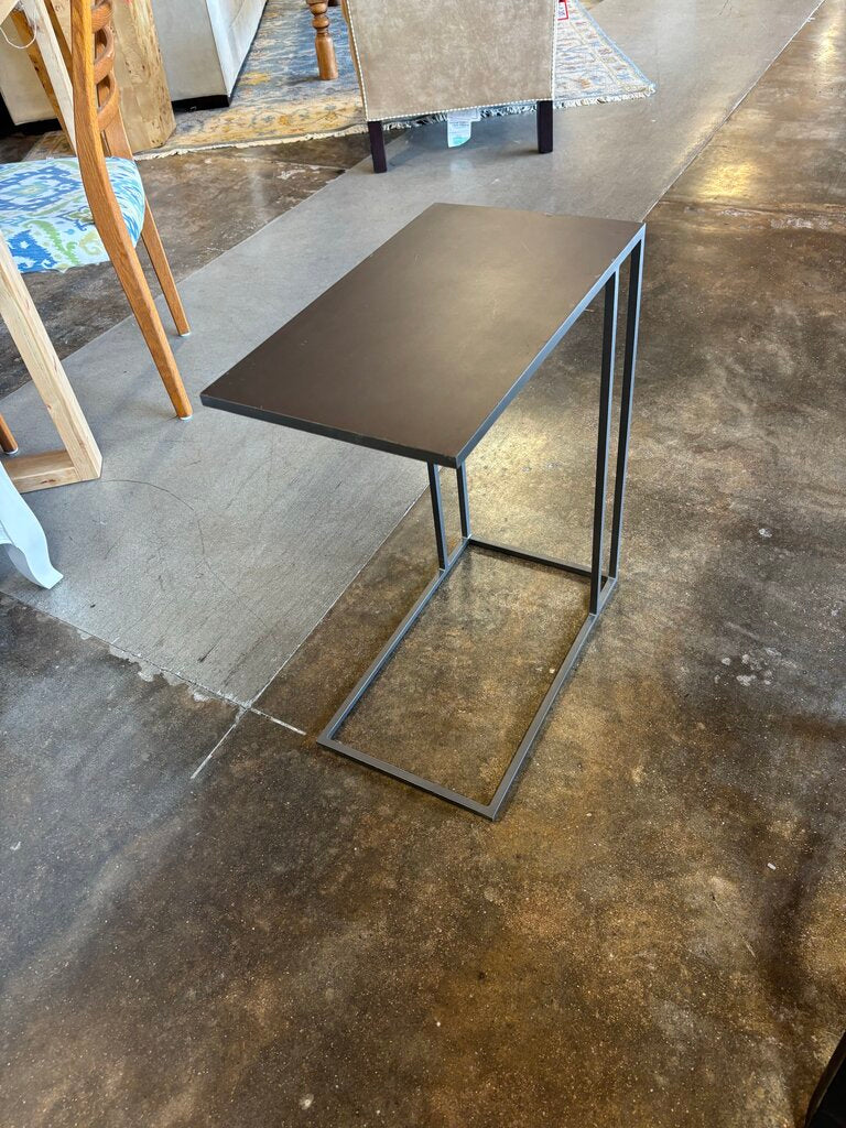 Metal "C" Table 19.25 X 11.25 X 23.25
