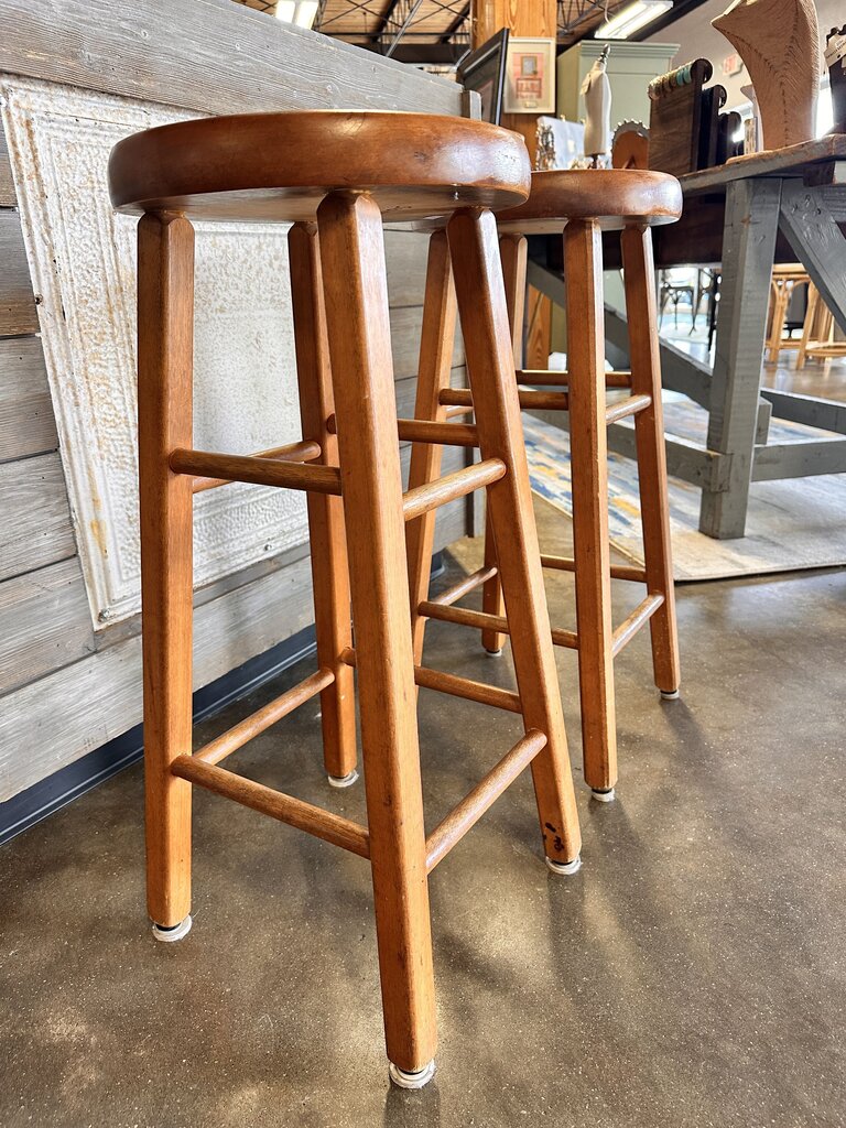Set 2 Solid Oak Bar Stools 29T