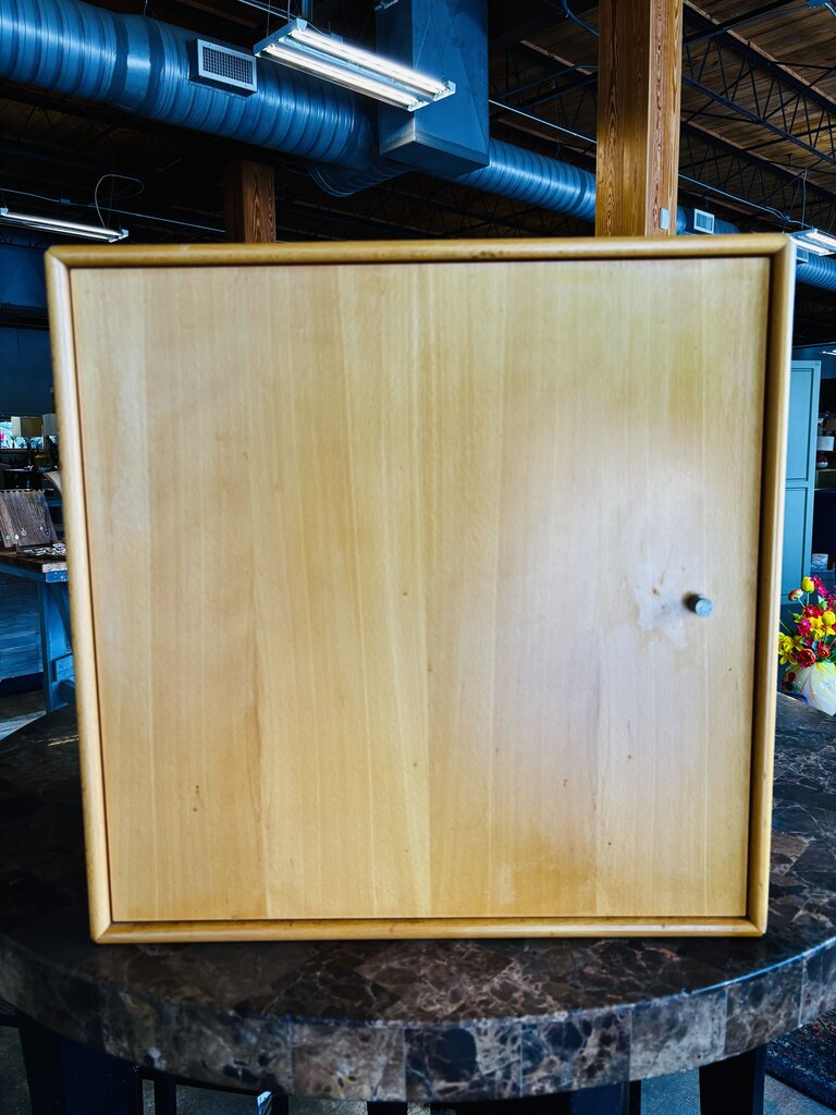 Storage Cube Montana by Peter Lassen 18.5 X 15 X 18.5