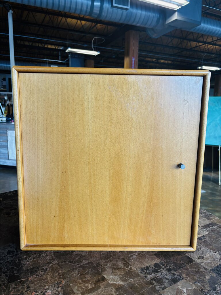 Storage Cube Montana by Peter Lassen 18.5 X 15 X 18.5