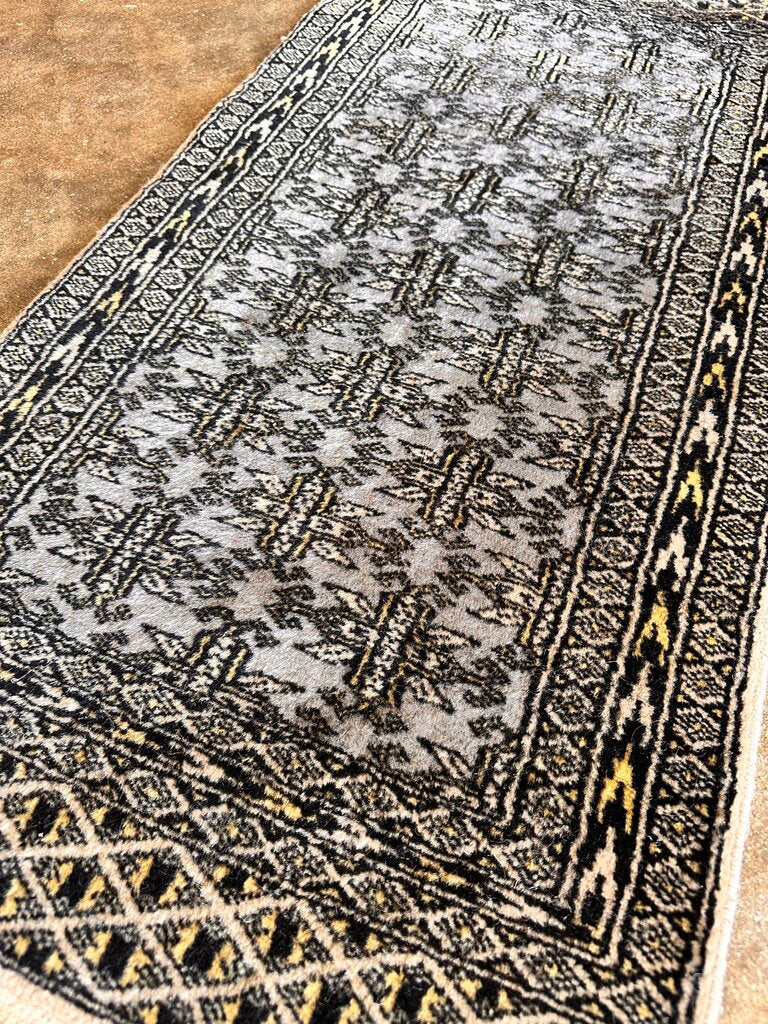 Handmade Runner 40L x 18W