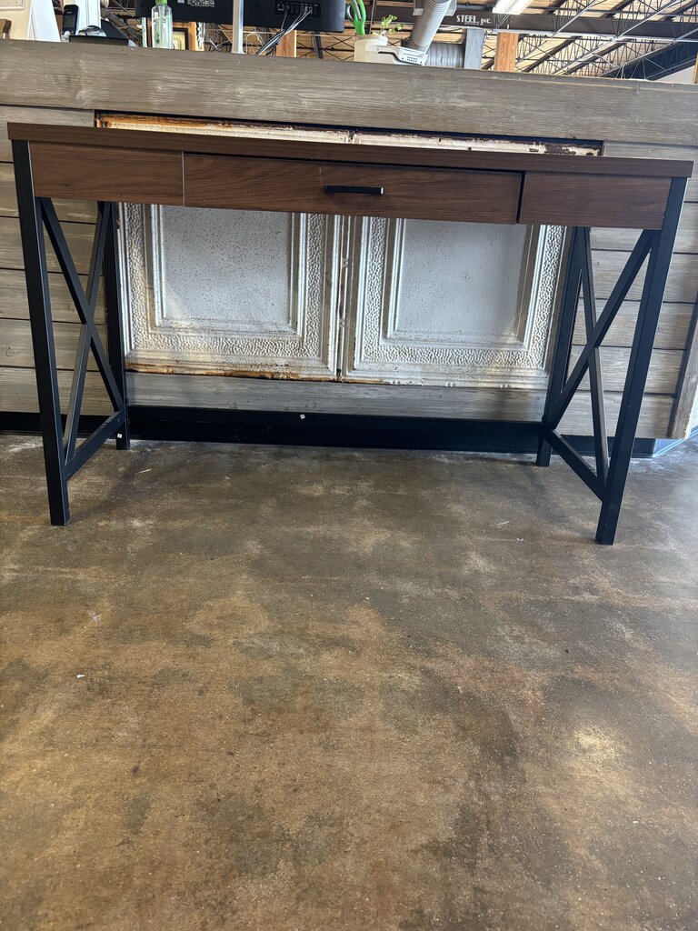 Wood/Metal Desk 47.25 X 20.25 X 30.25