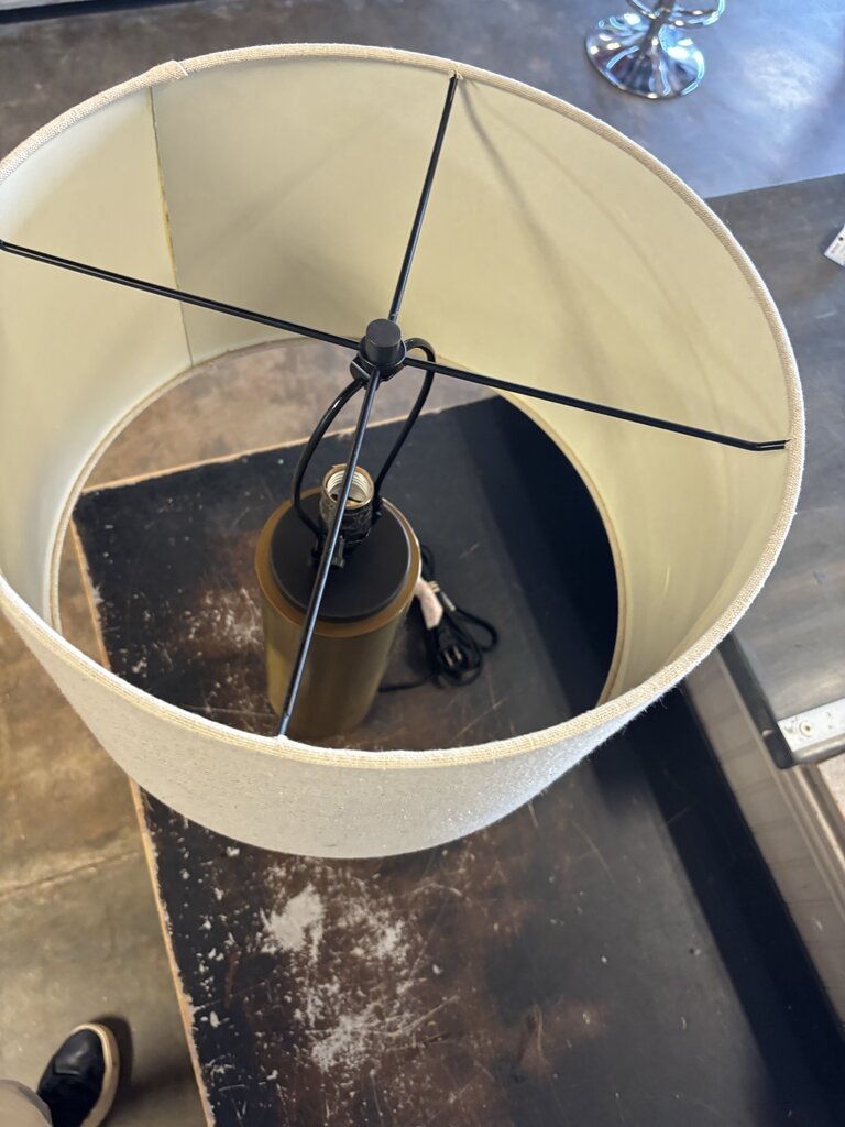 Metal Column Base Lamp