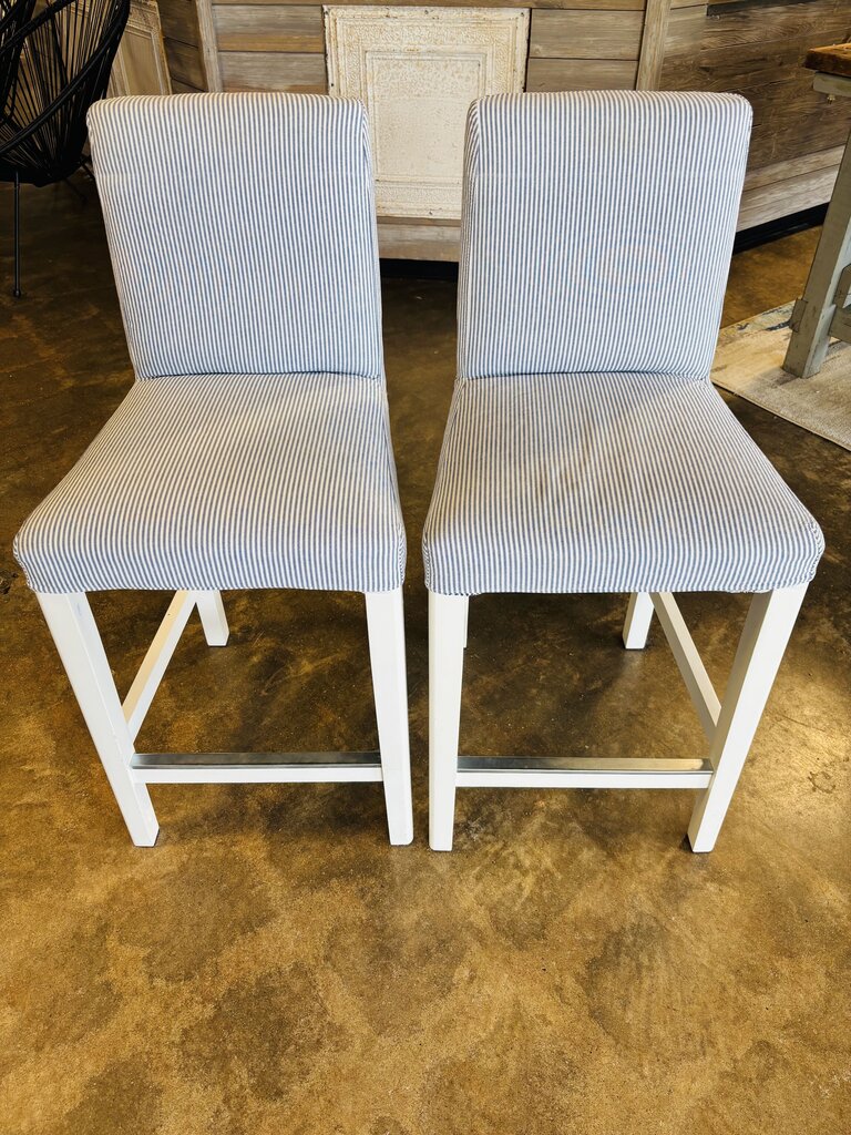 BERGMUND Bar Stool Pair