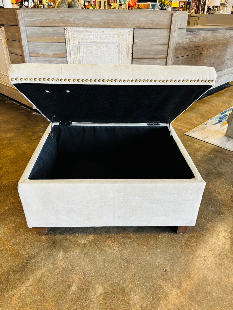 Tufted Upholstered Ottoman