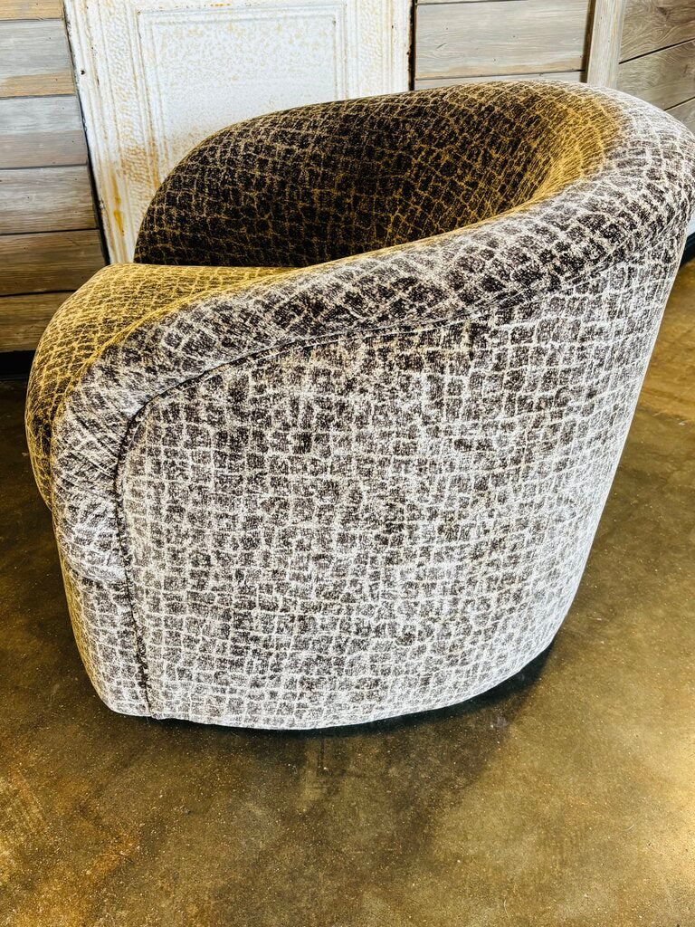 Barrel Upholstered Swivel Chair