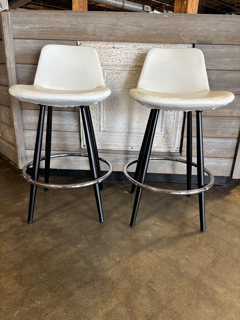 Set 2 Metal & Vinyl Counter Stools