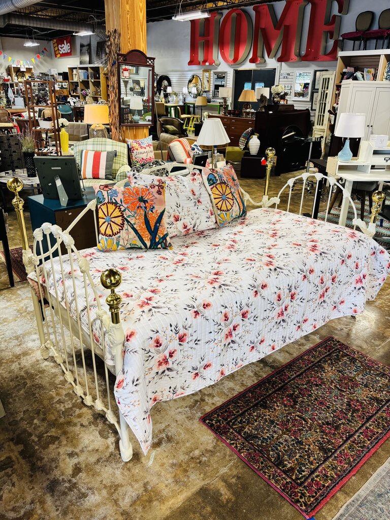 Metal/Brass Daybed