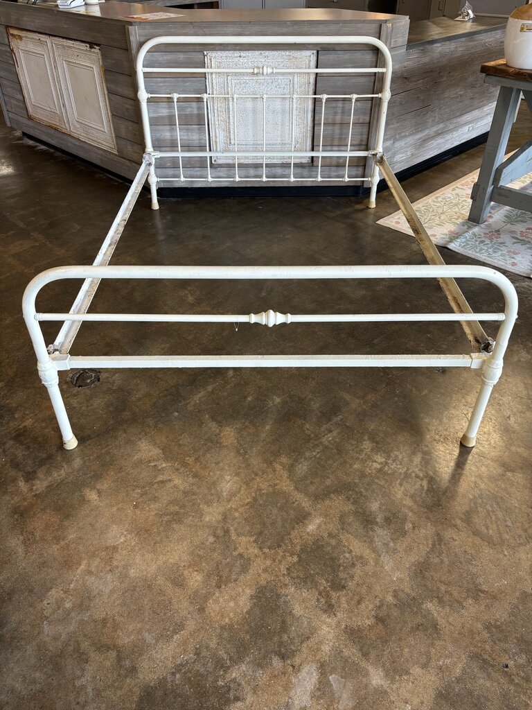 Full Iron Bed