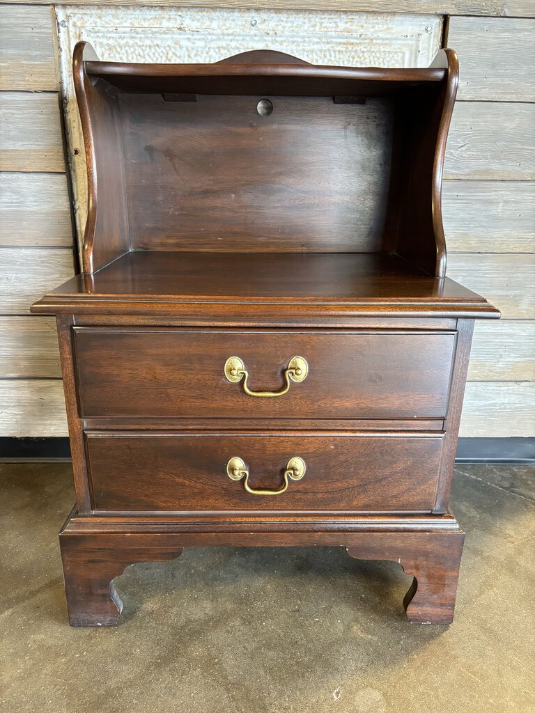 Henkel-Harris Classic Open Cabinet Nightstand