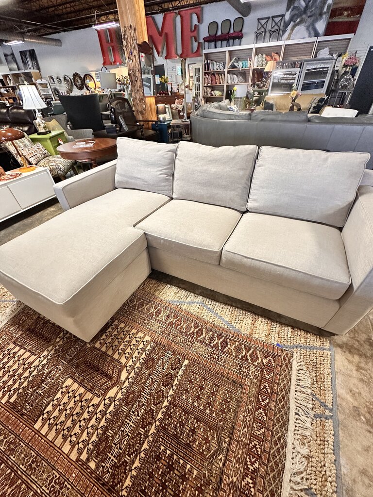 Notch Reversible Storage Chaise Sofa