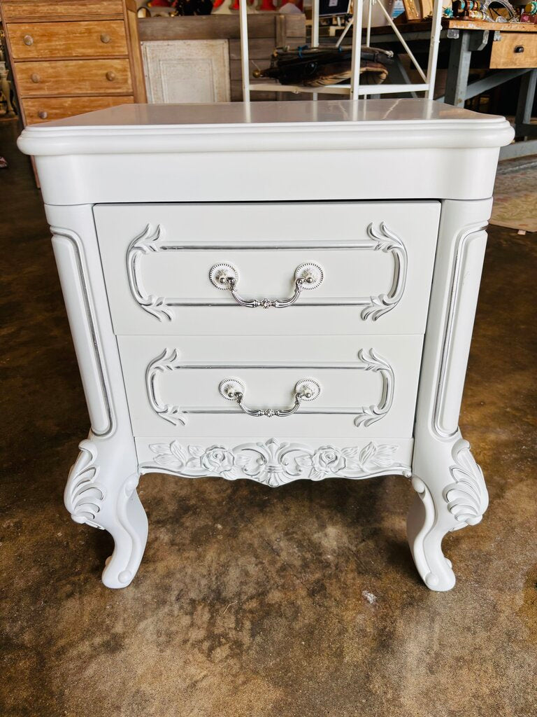 2 Drawer Nightstand 23 x 16 x 25.5
