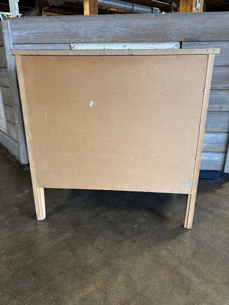 Vintage Thomasville Allegro Bachelor Chest30.25 X 19 X 30